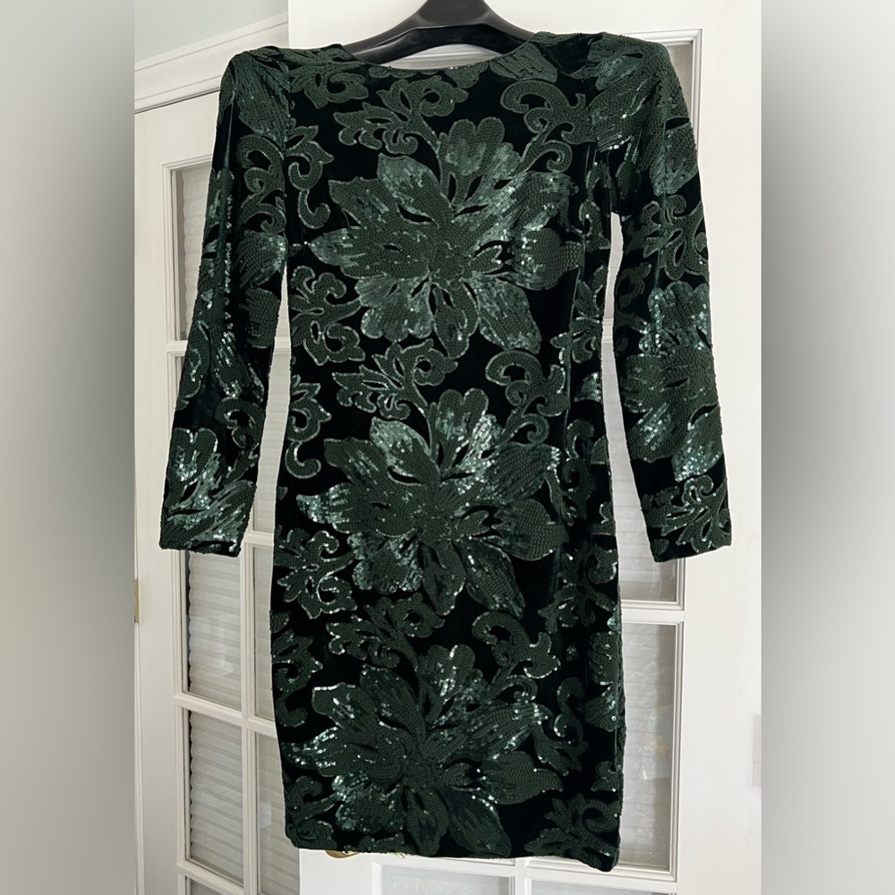 Badgley Mischka Long Sleeve Holiday Dress ✨ FAST SHIPPING!!!